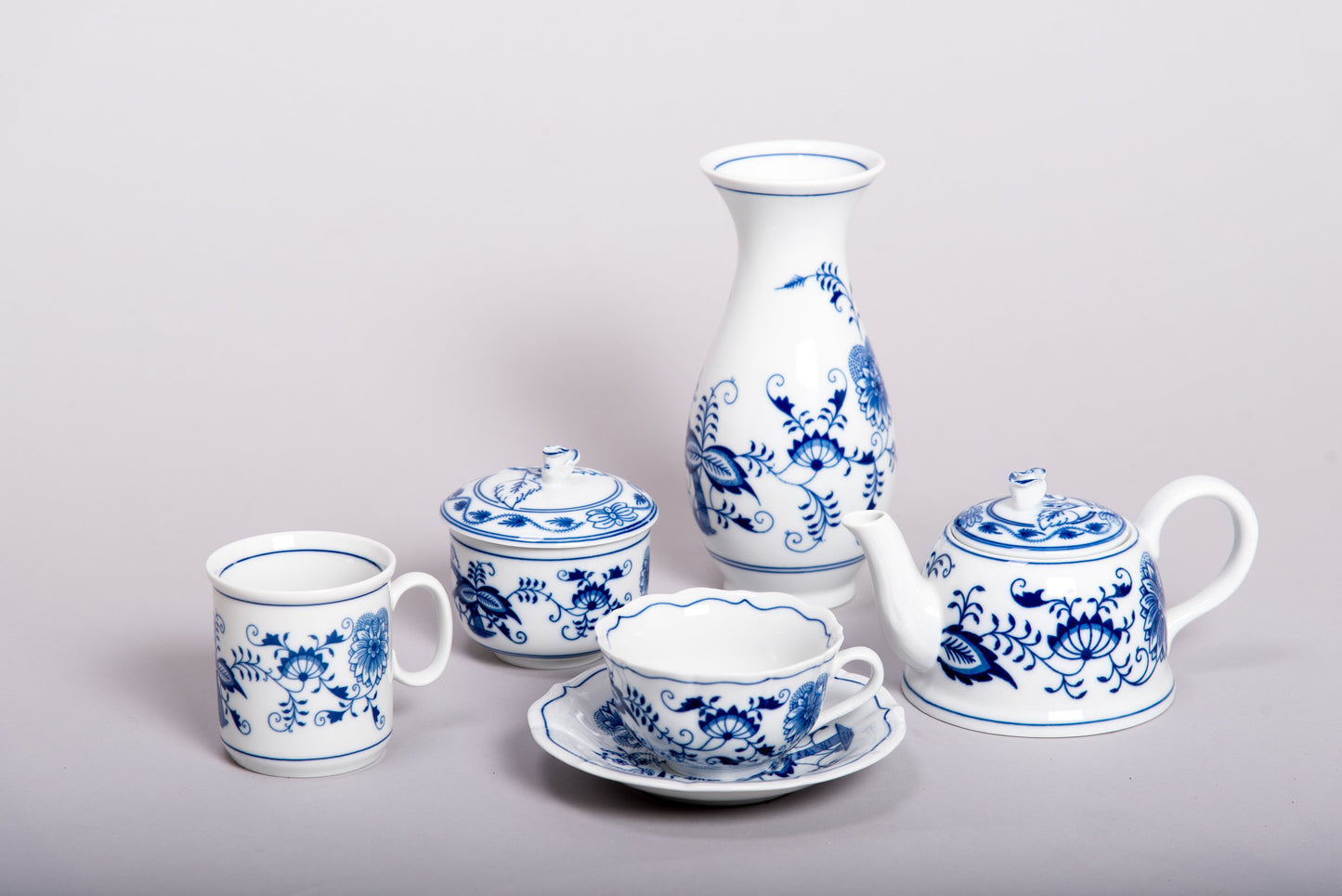 Onion Porcelain Sake Jar