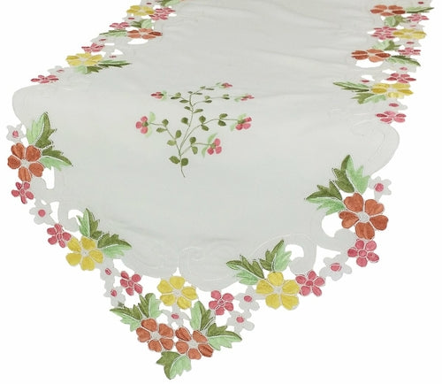 Fancy Flowers Table Runner